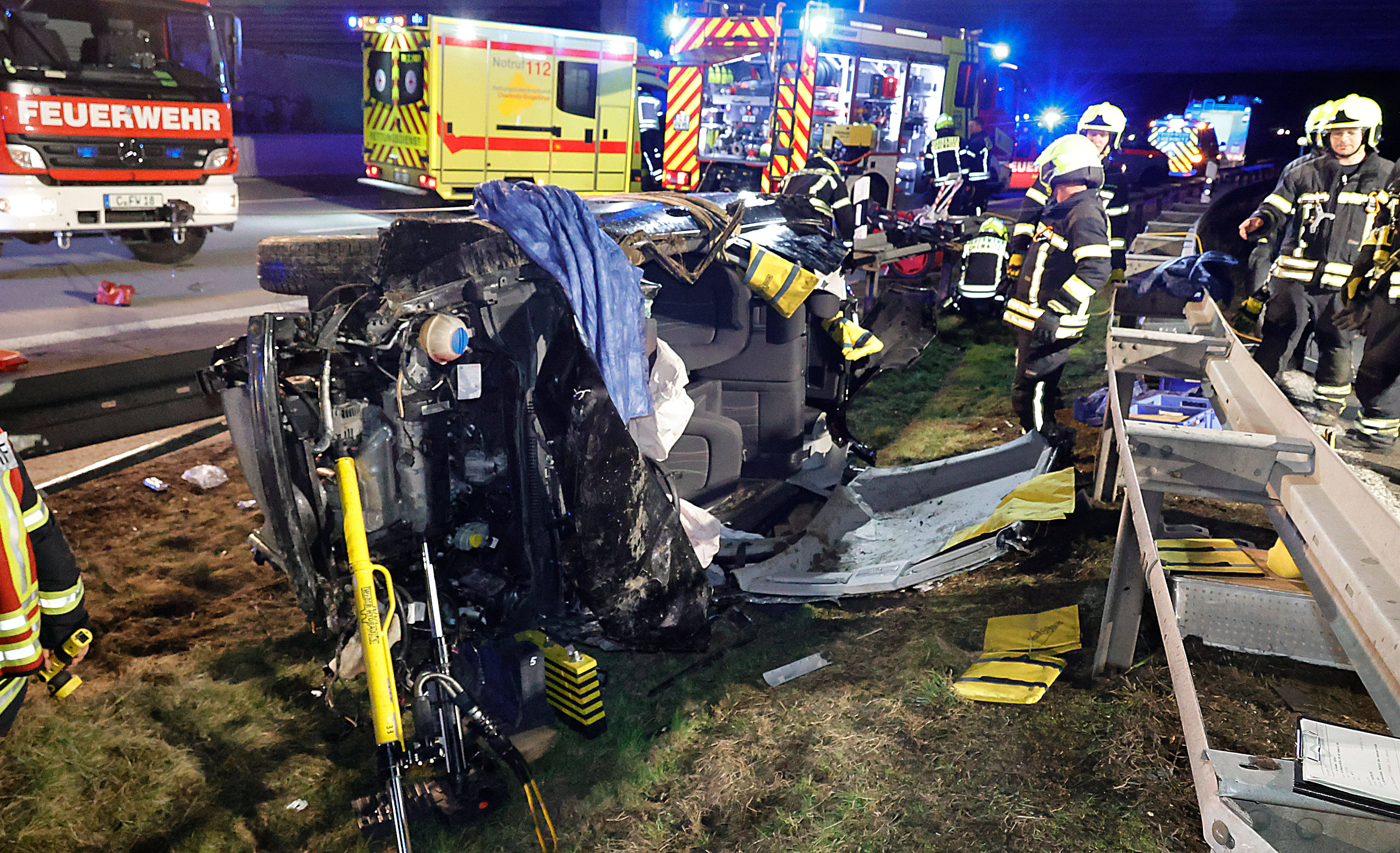 Todraser von Thüringen hatte keinen Führerschein - seit 16 Jahren! 7 Menschen sterben nach Unfall!