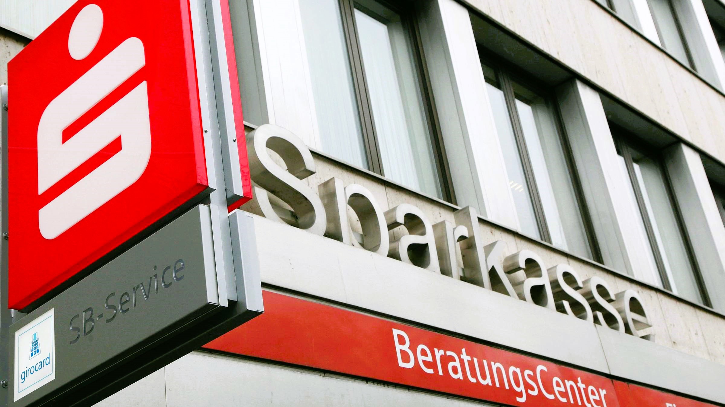 Sparkassen alarmieren Kunden! Bankenkrise - Totalverlust droht!