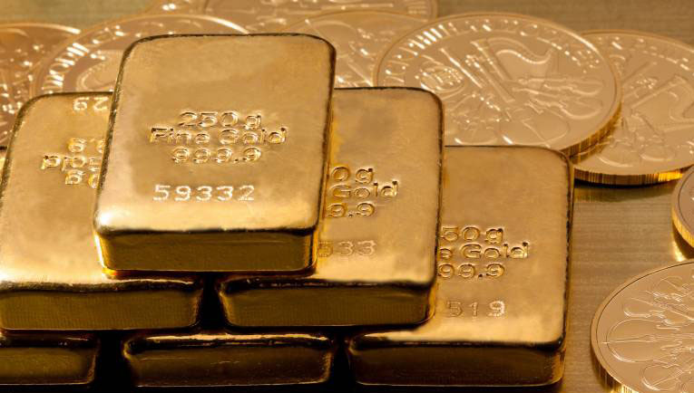 Mann findet in Heidelberg Goldschatz beim Entrümpeln! Mann entdeckt Goldbarren und Goldmünzen!