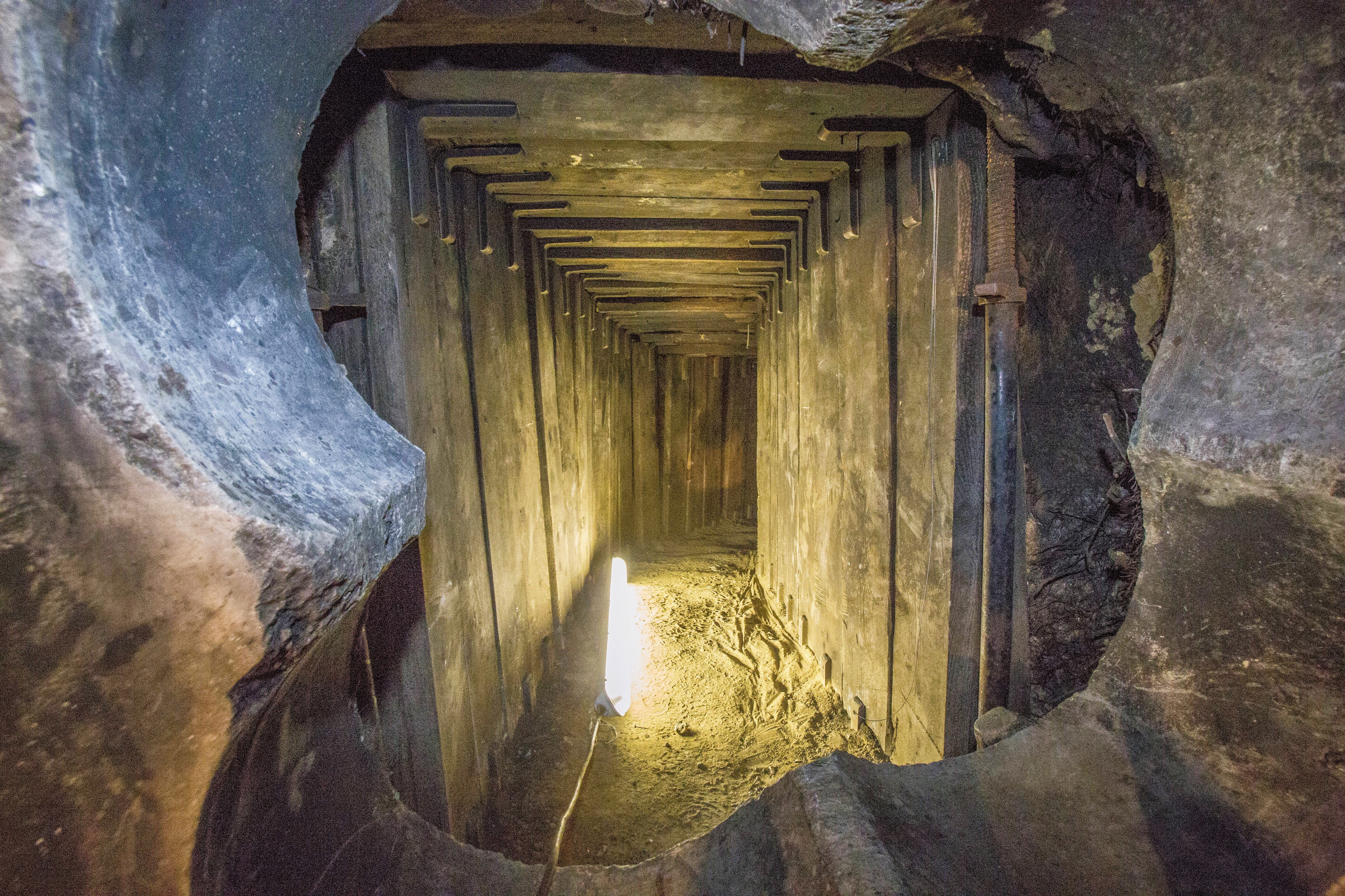Rätsel um Moskaus Bunker! Was versteckt Putin unter der Erde? Videos gelöscht - Spuren verwischt!