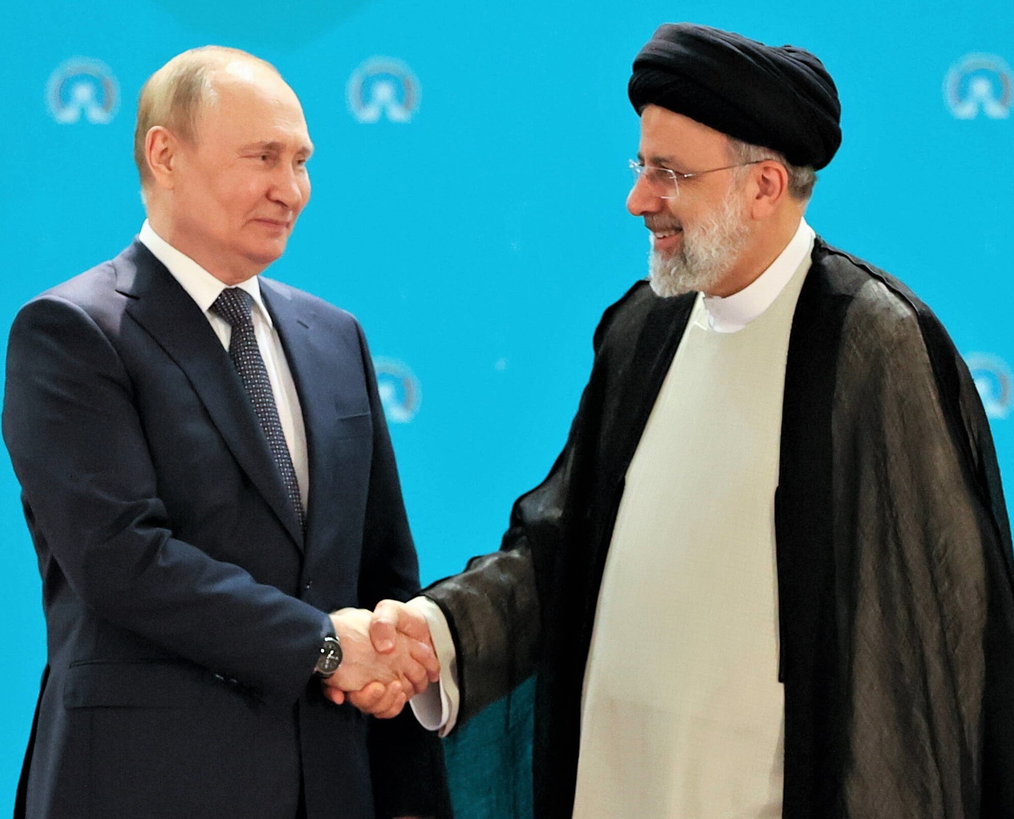 Teheran schickt Moskau 300.000 Artilleriegeschosse! Waffenhandel zwischen den Mullas und Putin blüht auf!