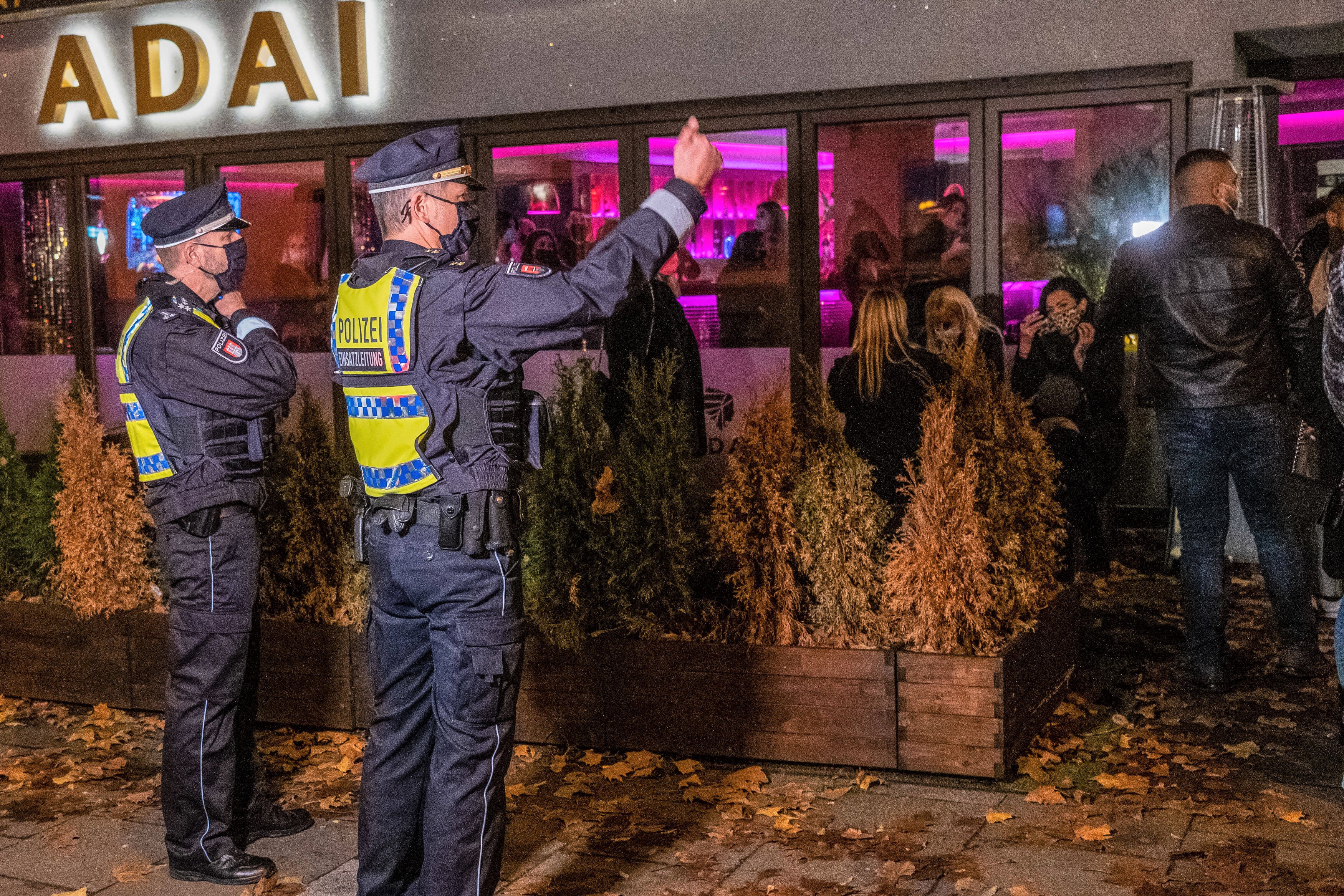 Clan-Krieg in Essen droht zu eskalieren - Großaufgebot der Polizei musste Auseinandersetzung zwischen 2 Großfamilien verhindern