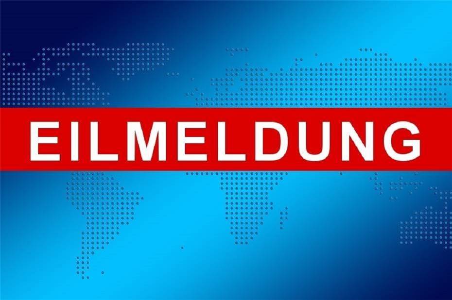 Junge Frau rast in Fußgängergruppe, zwei Menschen tot! - Vollsperrung!