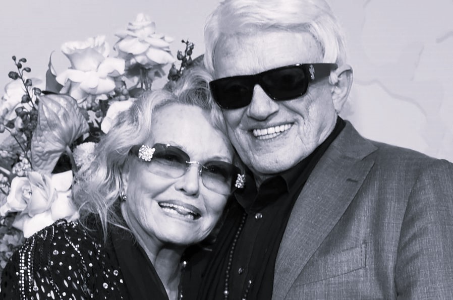 Große Sorge um Heino: Zusammenbruch auf der Bühne bei erstem Konzert nach Hannelores Tod!