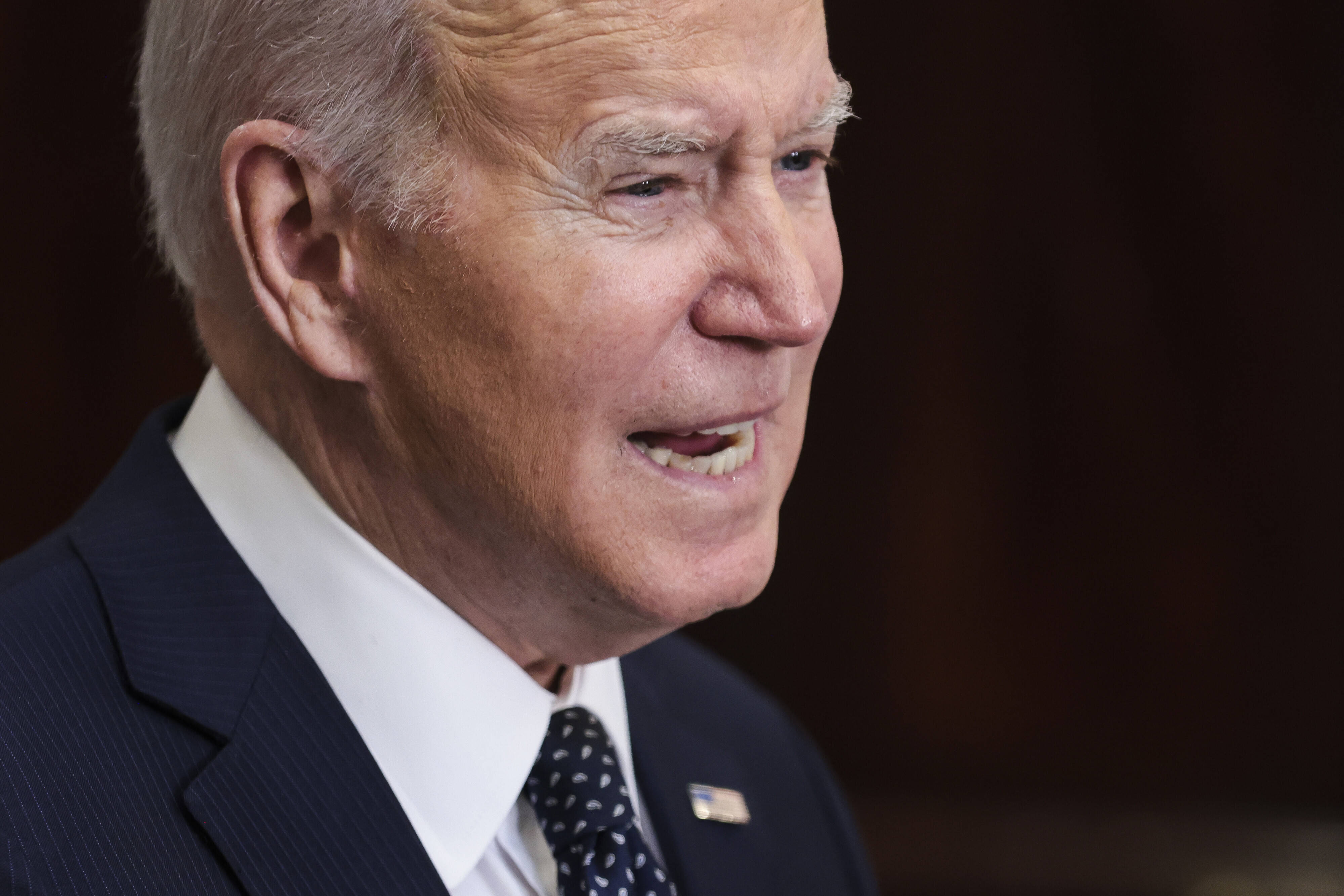 Sanktions-Hammer gegen Russland! 500 neue Verbote! US-Präsident Biden greift Putin an!