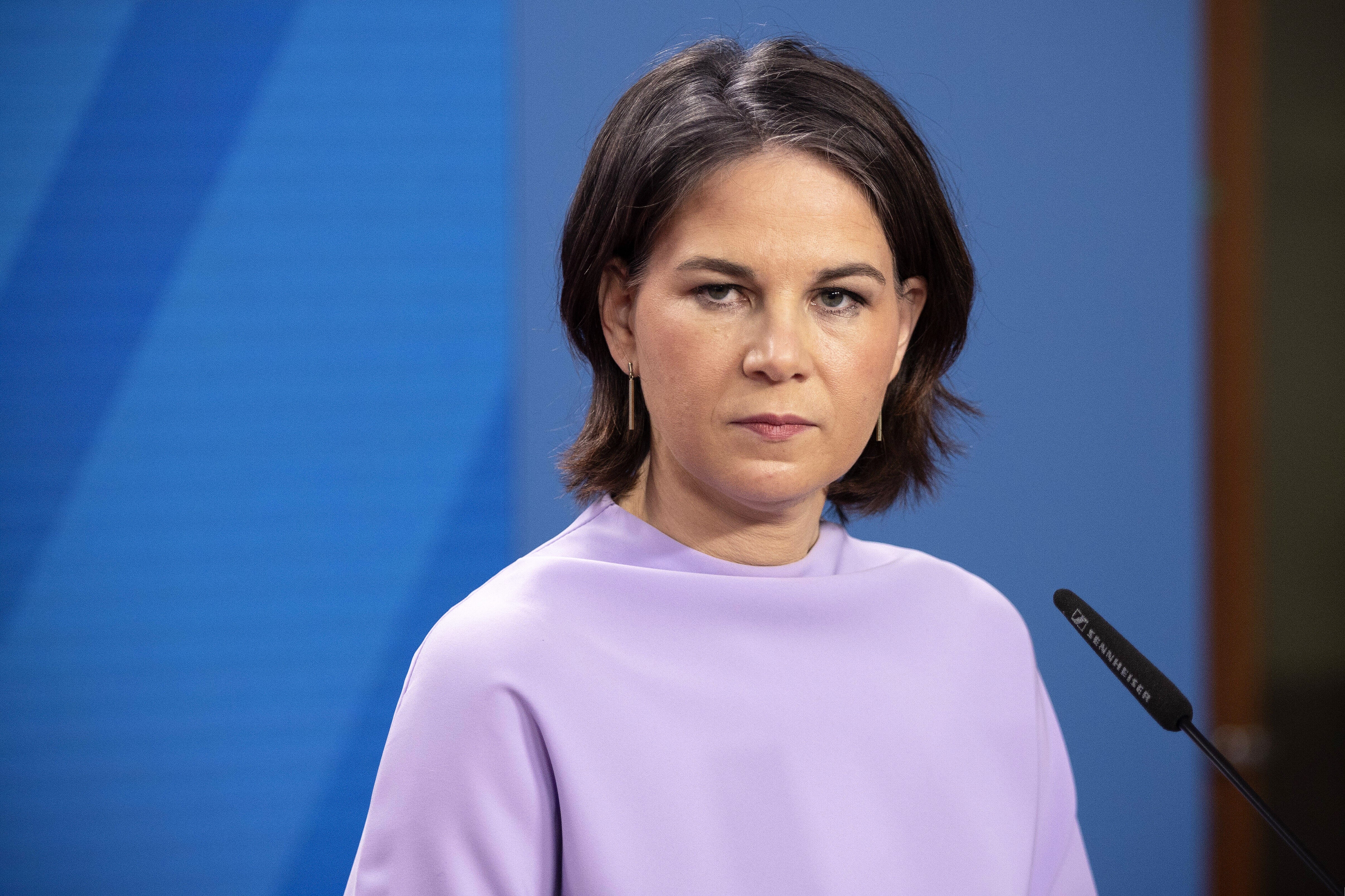 Macht Baerbock alles falsch? Iran, China, Russland - knallharte Vorwürfe bei TV-Talk gegen Baerbock!