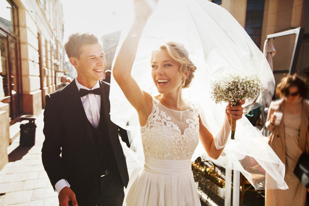Deutsche Schauspielerin feiert Traumhochzeit unter der italienischen Sonne - ein unvergessliches Fest!