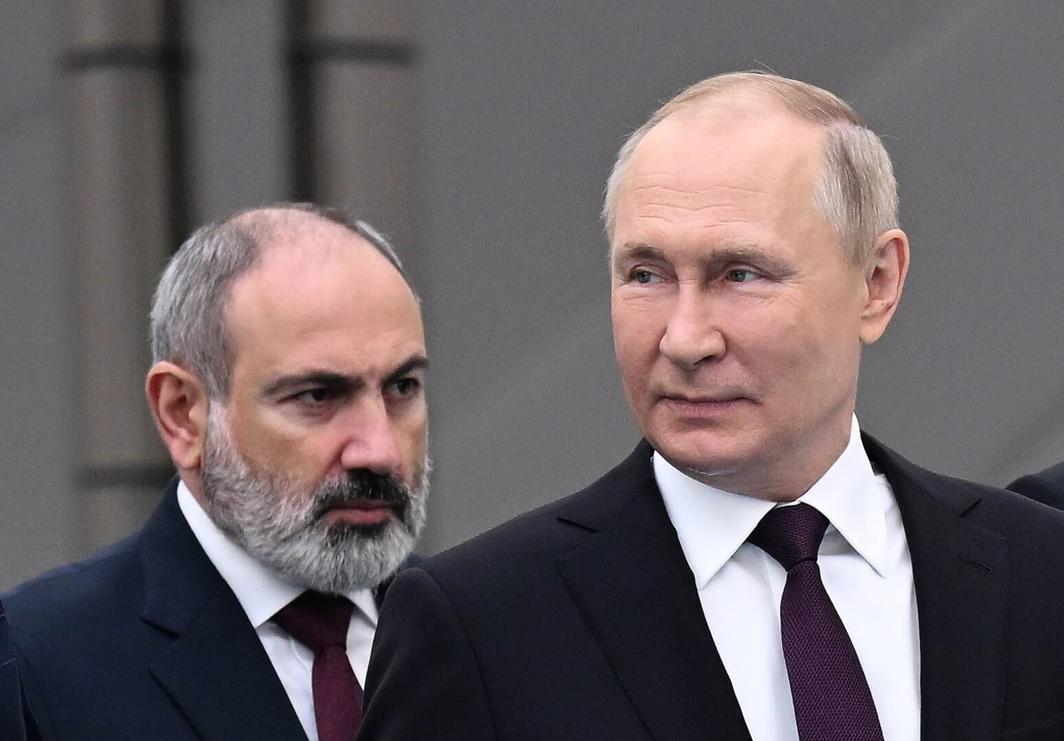 Mutiger Kanzler! Scholz knöpft sich Putin vor! "Kriegsverbrechen und Terror"!