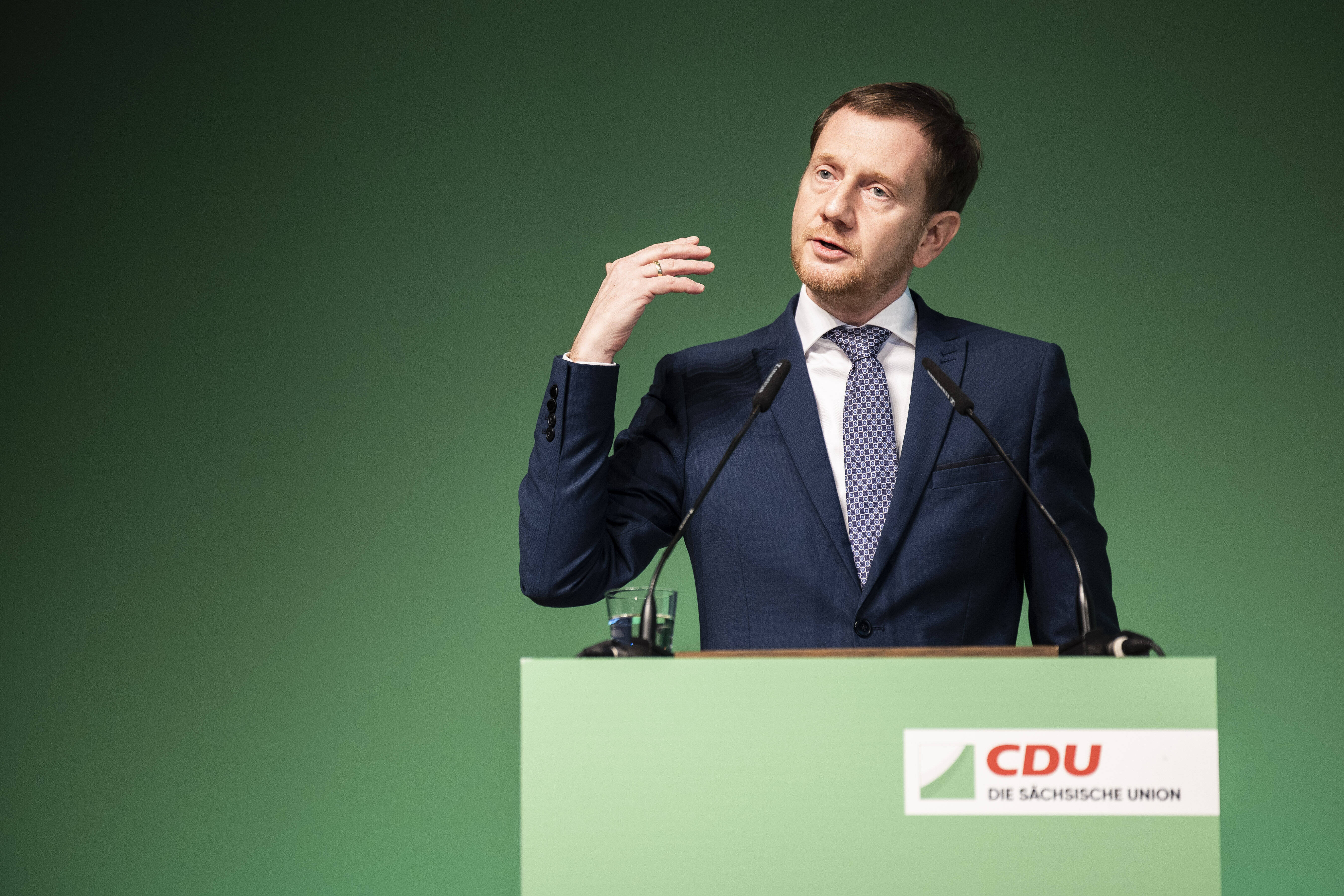 Unfassbar! Sächsischer MP Kretschmer will wieder bei Putin kaufen! Gas aus Russland und keine Waffen für die Ukraine!