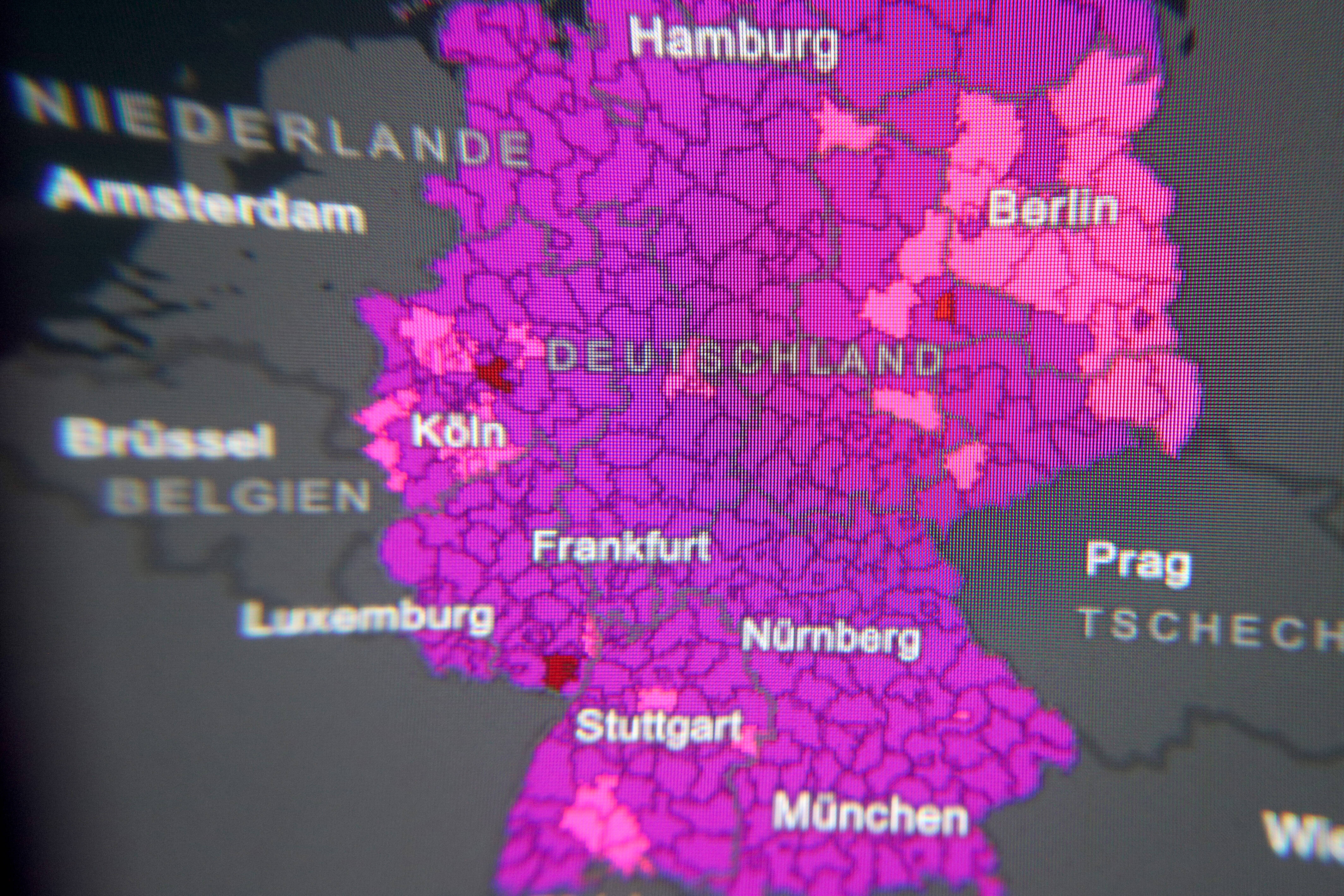 RKI-Überraschung! Keine Winterwelle durch Corona - Infektionszahlen aktuell stark rückläufig!