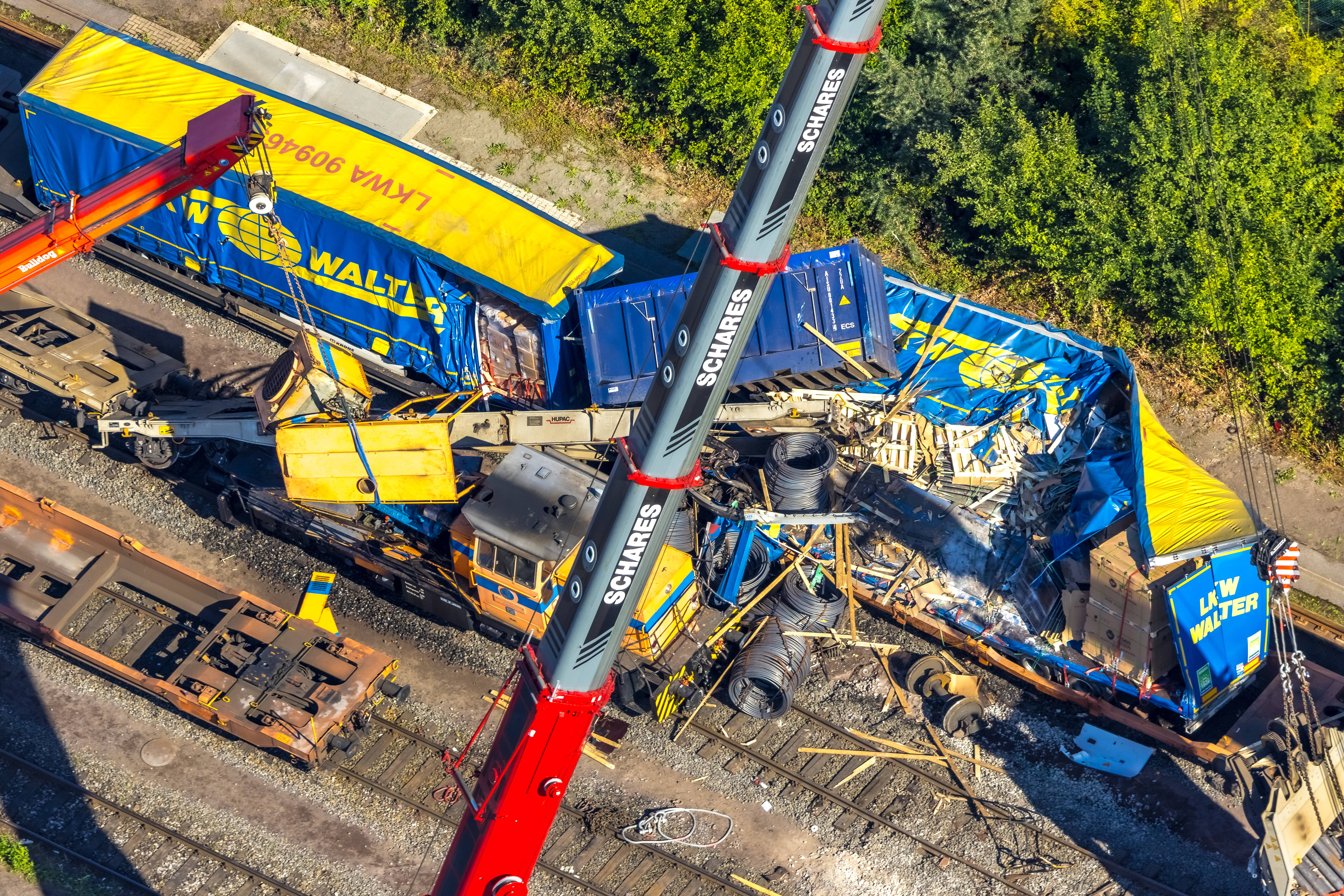 Schweres Zugunglück! Wichtige Bahnstrecke bleibt für Wochen gesperrt