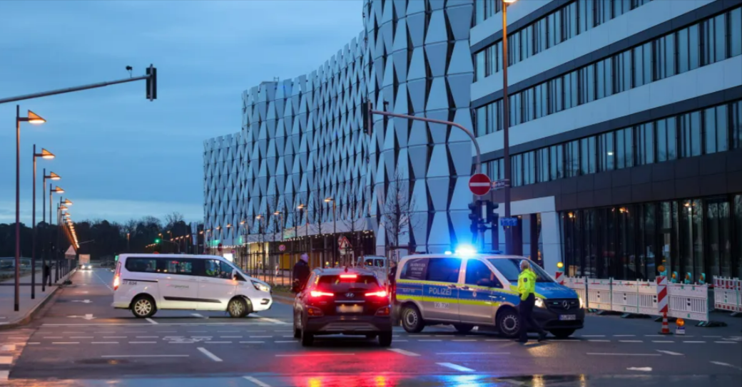 Zwei Tote am Frankfurter Flughafen entdeckt! Mysteriöser Leichenfund am Airport!