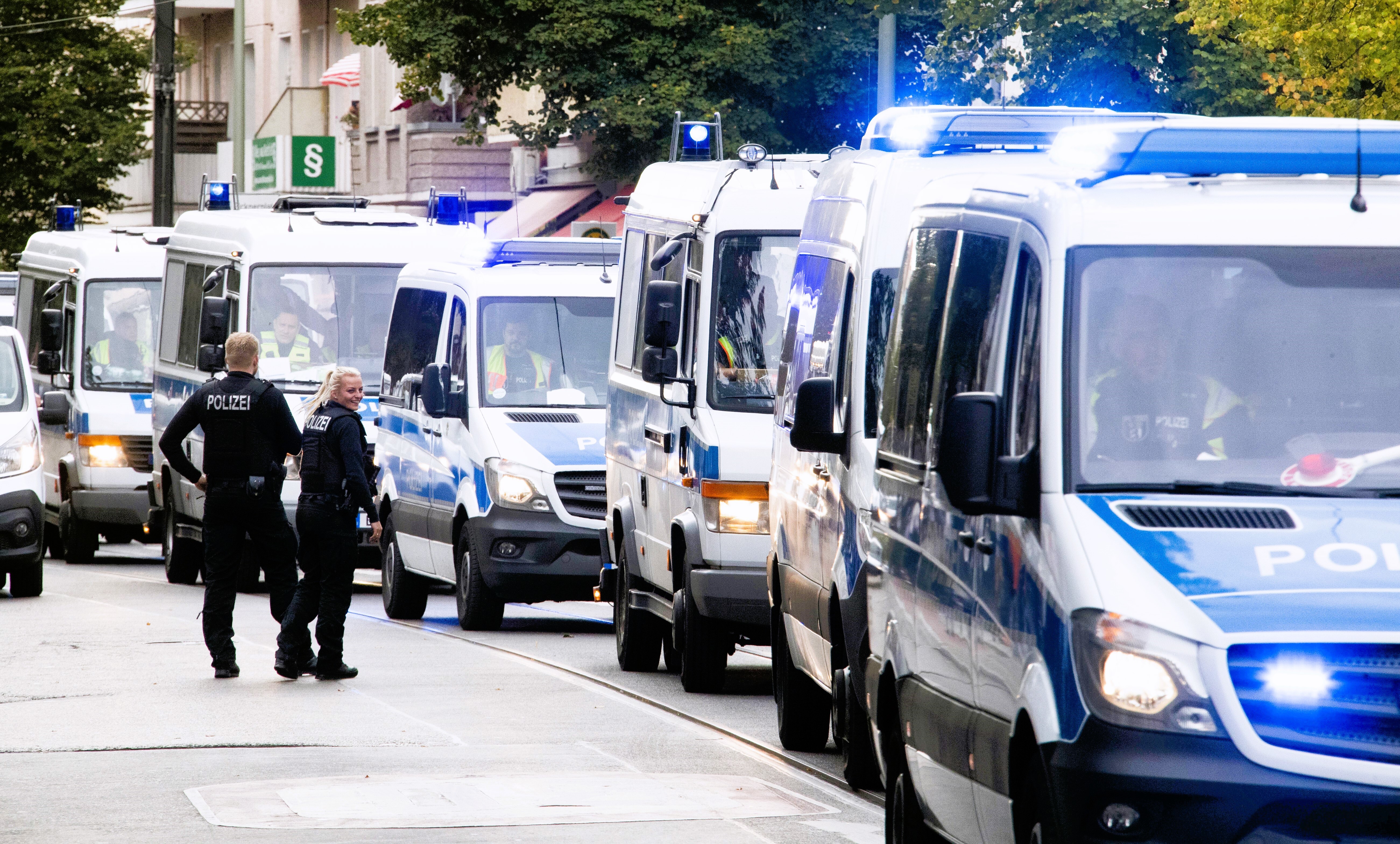 Kinder finden Frauenleiche auf Schulhof! Schock am Morgen - Schulabbruch - was ist geschehen?