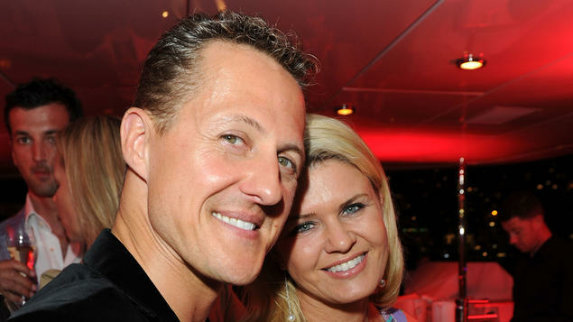Schumi auf der Hochzeit seiner Tochter!? Gina Schumacher - Traumhochzeit im Sommer!