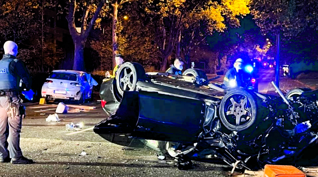 Ohne Führerschein! Junger Ford-Fahrer (21) tötet 2 Personen und verletzt 4 weitere bei Frontalcrash!