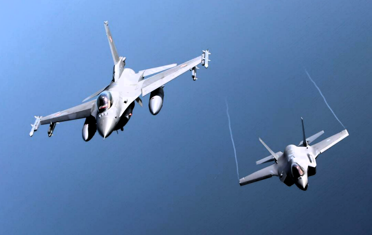 Polen lässt die Kampfjets starten! Schwere Angriffe auf ukrainische Kraftwerke - Angst an der NATO-Grenze